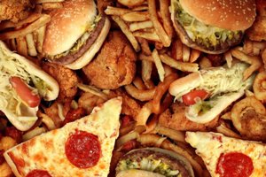 связь между проблемами психики и плохим качеством питания